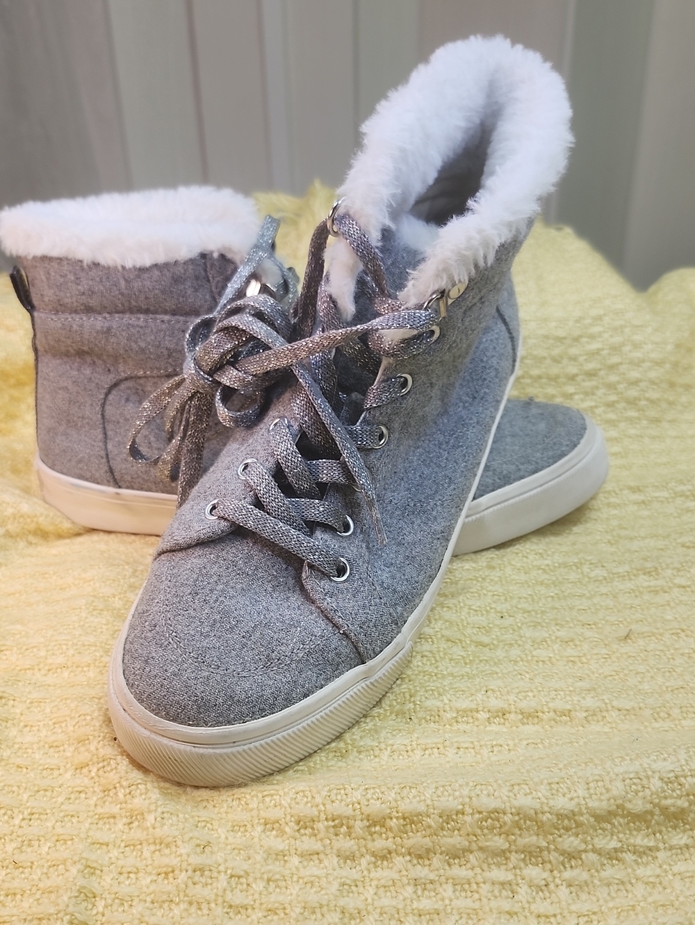 Old Navy Women's Gray High-Top Faux Fur Sneakers